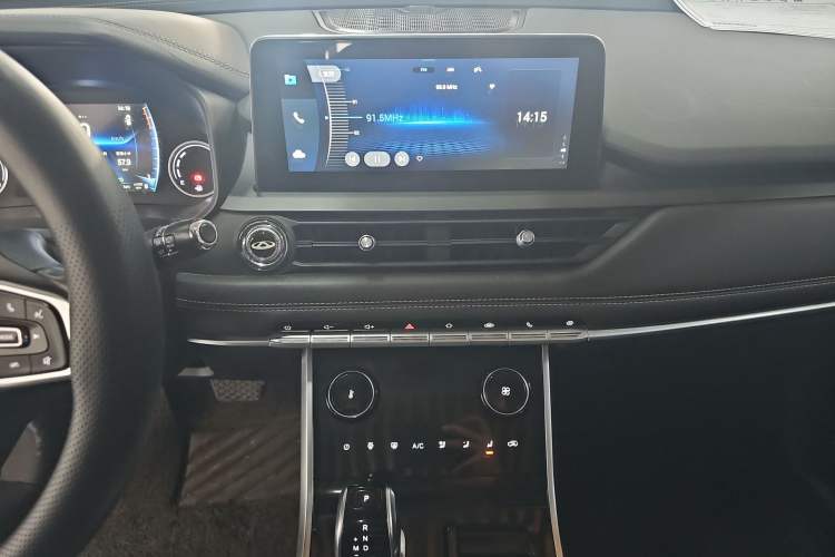 Used Chery Tiggo 8 2019 1.6 TGDI Automatic Fashion Edition Audio And AC Panel