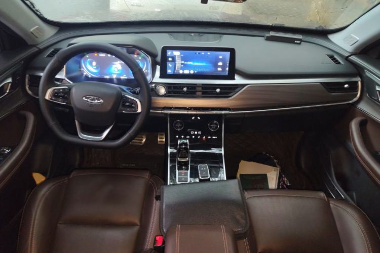 Used Chery Tiggo 8 2019 1.6 TGDI Automatic Prestige Model Center Console