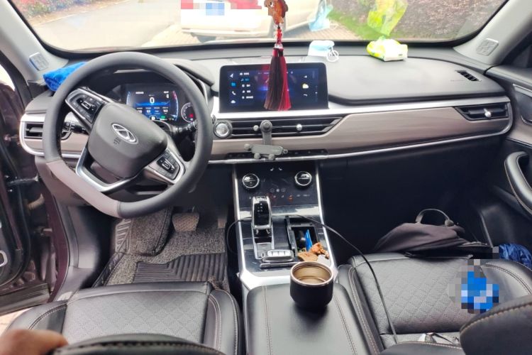 Used Chery Tiggo 8 2019 1.6 TGDI Automatic Luxury Model Center Console