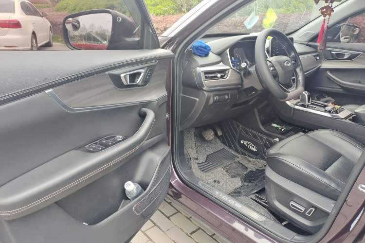 Used Chery Tiggo 8 2019 1.6 TGDI Automatic Luxury Model Driver Seat