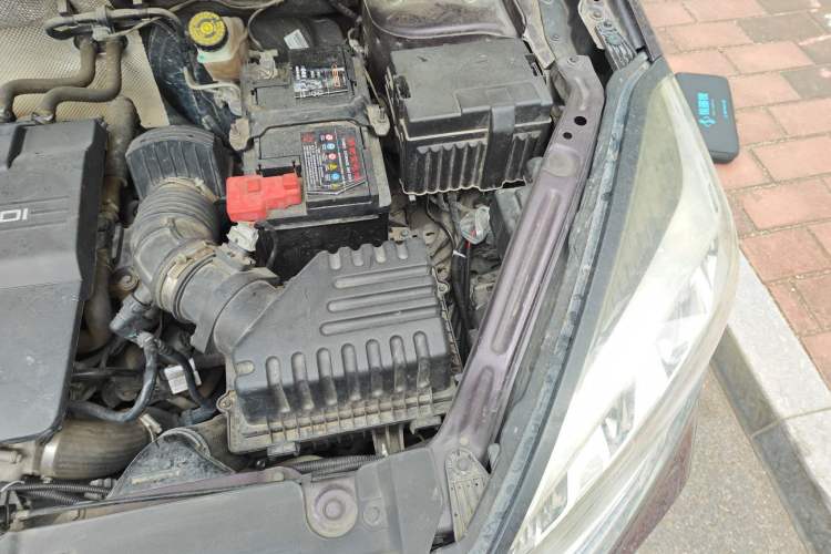 Used Chery Tiggo 8 2019 1.6 TGDI Automatic Luxury Model Engine Bay Left