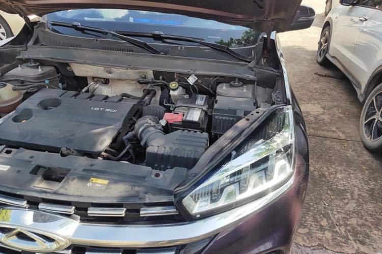 Used Chery Tiggo 8 2019 1.6 TGDI Automatic Elite Model Engine Bay Left