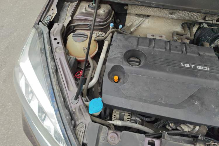 Used Chery Tiggo 8 2019 1.6 TGDI Automatic Luxury Model Engine Bay Right