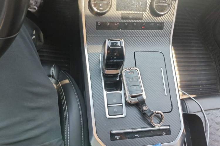 Used Chery Tiggo 8 2019 1.6 TGDI Automatic Luxury Model Gear Lever