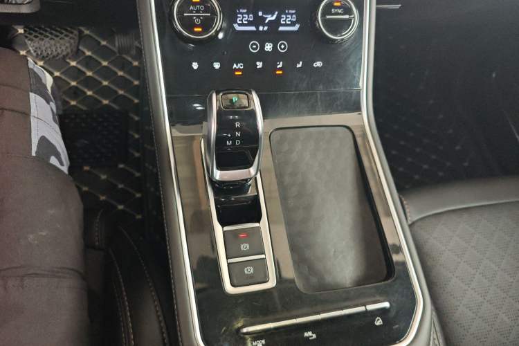 Used Chery Tiggo 8 2019 1.6 TGDI Automatic Elite Model Gear Lever