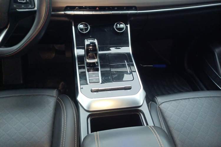 Used Chery Tiggo 8 2019 1.6 TGDI Automatic Luxury Model Gear Lever