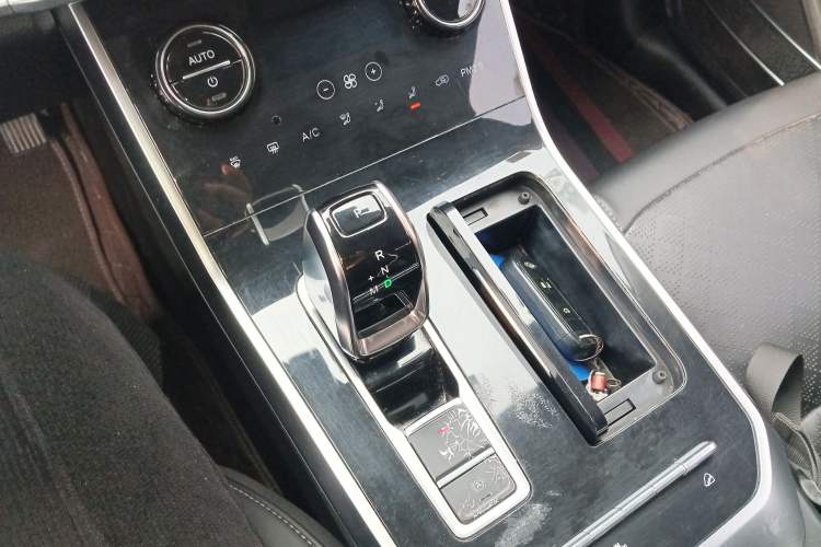 Used Chery Tiggo 8 2019 1.6 TGDI Automatic Luxury Model Gear Lever
