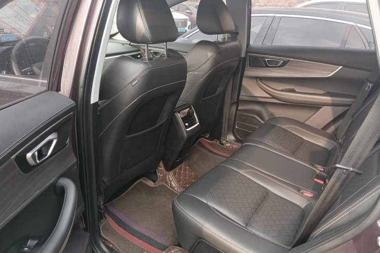 Used Chery Tiggo 8 2019 1.6 TGDI Automatic Luxury Model Interior 4