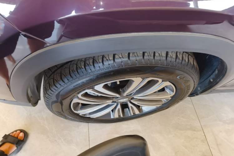 Used Chery Tiggo 8 2019 1.6 TGDI Automatic Elite Model Left Front Wheel Hub