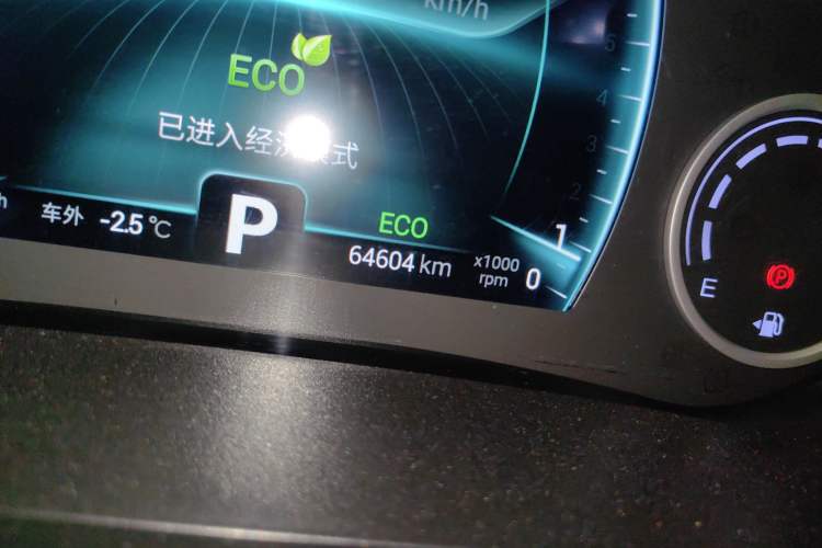 Used Chery Tiggo 8 2019 1.6 TGDI Automatic Elite Model Odometer Close Up