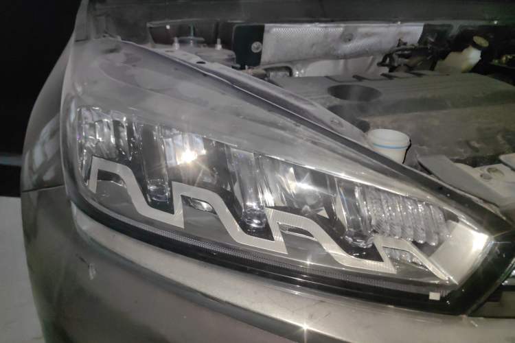 Used Chery Tiggo 8 2019 1.6 TGDI Automatic Elite Model Right Front Headlight