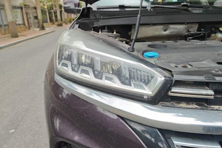Used Chery Tiggo 8 2019 1.6 TGDI Automatic Luxury Model Right Front Headlight