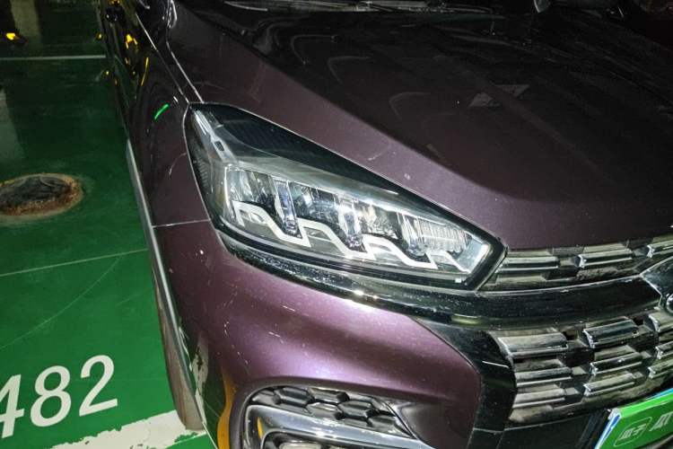 Used Chery Tiggo 8 2019 1.6 TGDI Automatic Luxury Model Right Front Headlight
