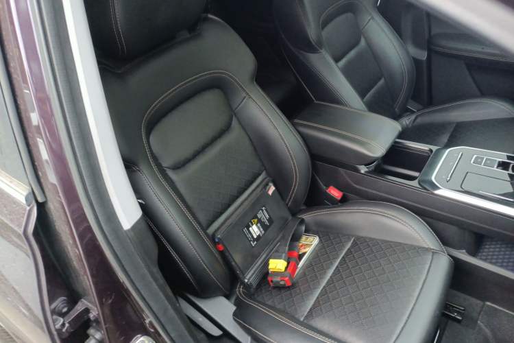 Used Chery Tiggo 8 2019 1.6 TGDI Automatic Luxury Model Right Front Seat
