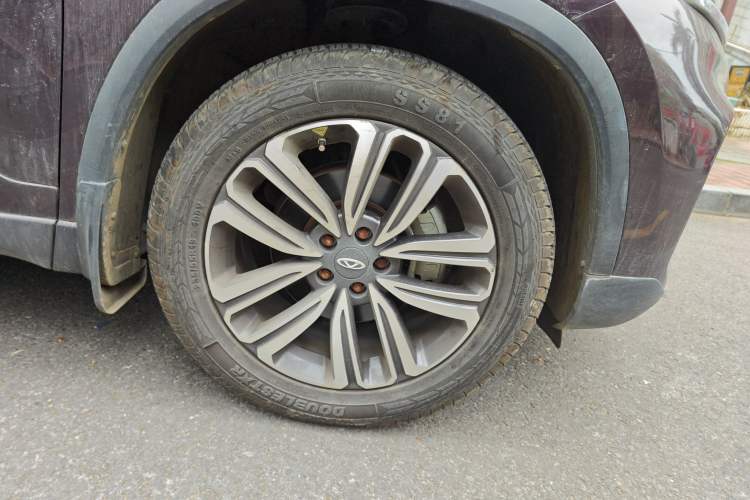 Used Chery Tiggo 8 2019 1.6 TGDI Automatic Luxury Model Right Front Wheel Hub