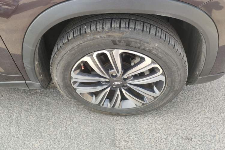 Used Chery Tiggo 8 2019 1.6 TGDI Automatic Elite Model Right Front Wheel Hub