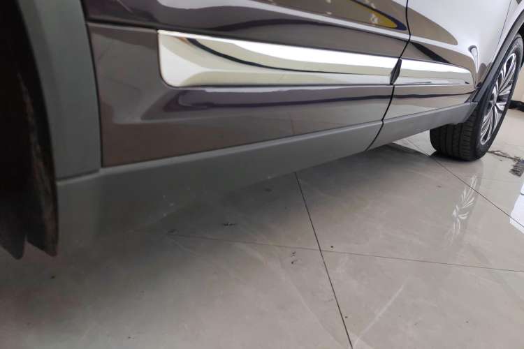 Used Chery Tiggo 8 2019 1.6 TGDI Automatic Luxury Model Right Side Sill