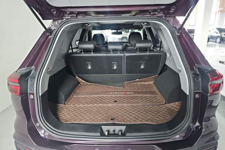 Used Chery Tiggo 8 2019 1.6 TGDI Automatic Fashion Edition Trunk