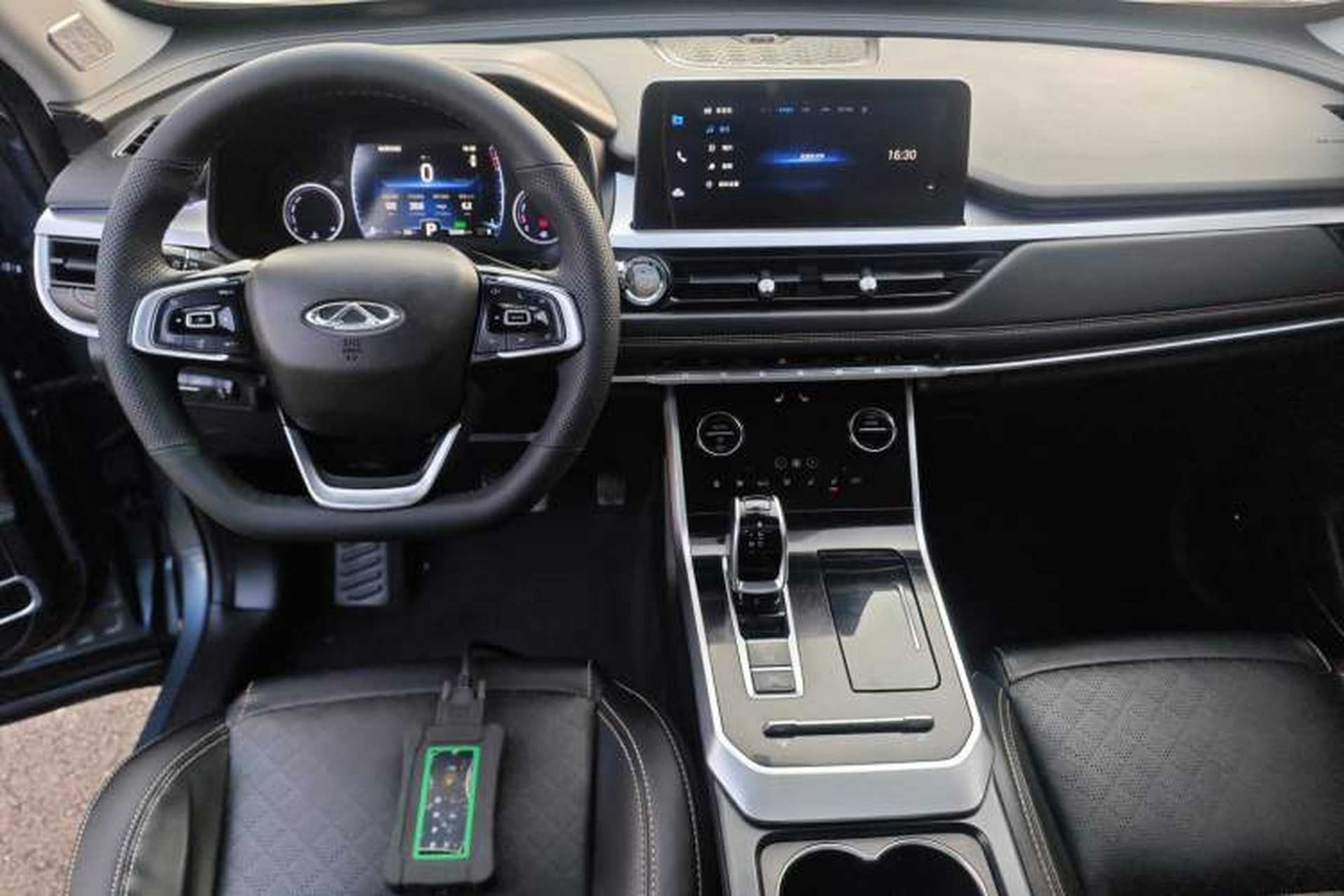 Used Chery Tiggo 8 2019 1.6 TGDI Automatic Elite Model Center Console