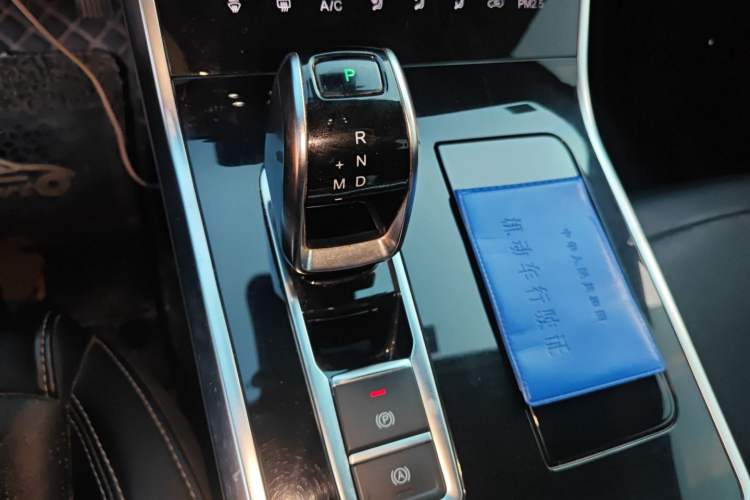 Used Chery Tiggo 8 2019 1.6 TGDI Automatic Luxury Model Gear Lever