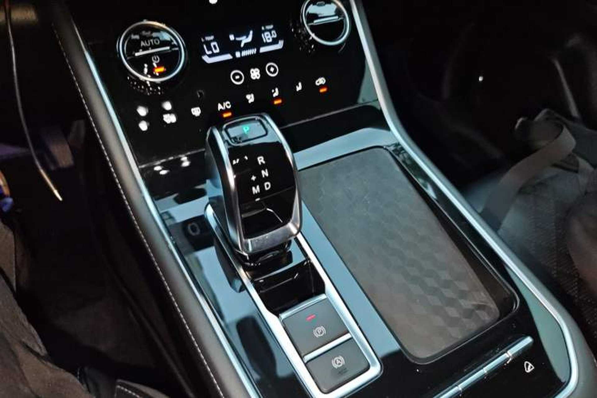 Used Chery Tiggo 8 2019 1.6 TGDI Automatic Elite Model Gear Lever