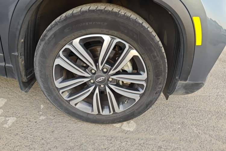 Used Chery Tiggo 8 2019 1.6 TGDI Automatic Luxury Model Right Front Wheel Hub