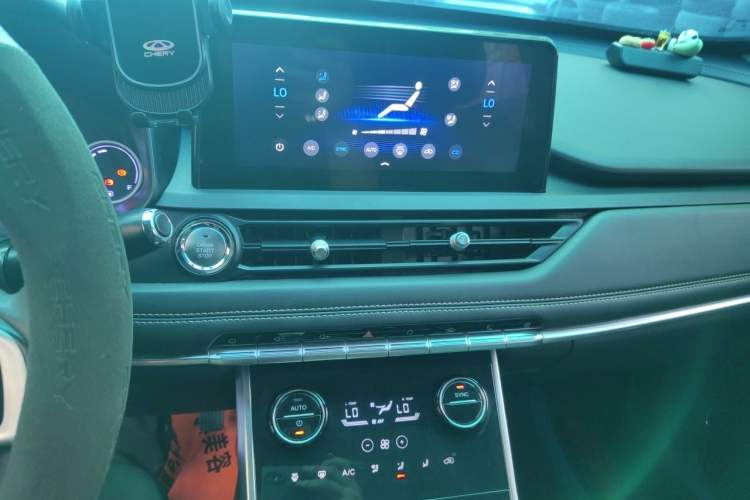 Used Chery Tiggo 8 2019 1.5 TCI Manual Elite Model Audio And AC Panel