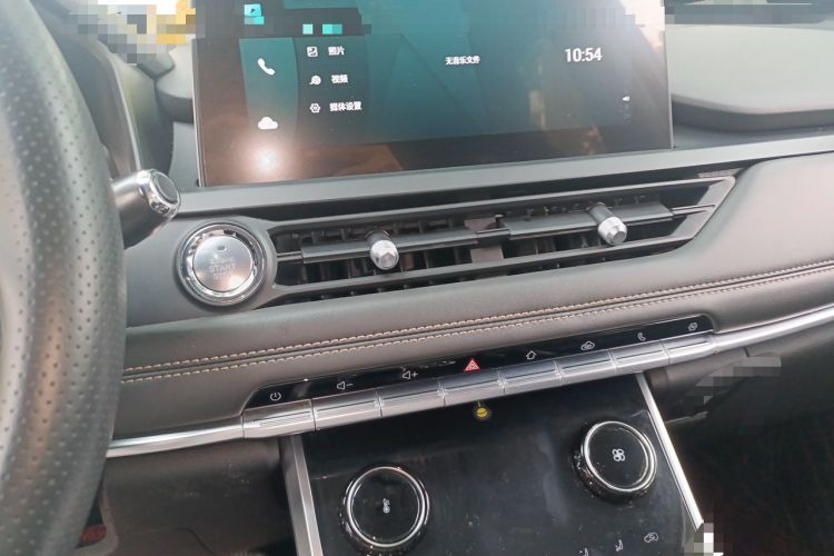 Used Chery Tiggo 8 2019 1.6 TGDI Automatic Fashion Edition Audio And AC Panel
