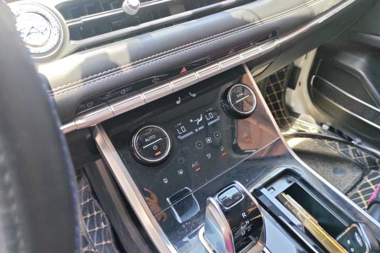 Used Chery Tiggo 8 2019 1.6 TGDI Automatic Elite Model Audio And AC Panel