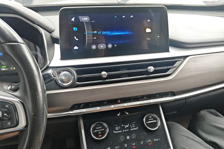 Used Chery Tiggo 8 2019 1.6 TGDI Automatic Luxury Model Audio And AC Panel