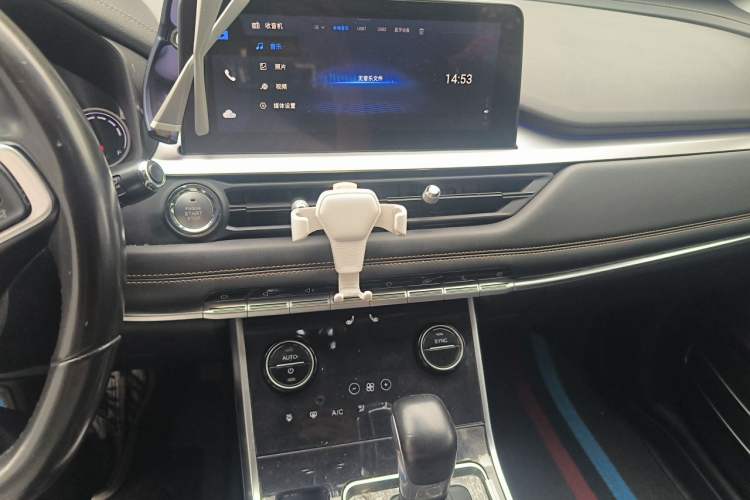 Used Chery Tiggo 8 2019 1.5 TCI Automatic Elite Model Audio And AC Panel