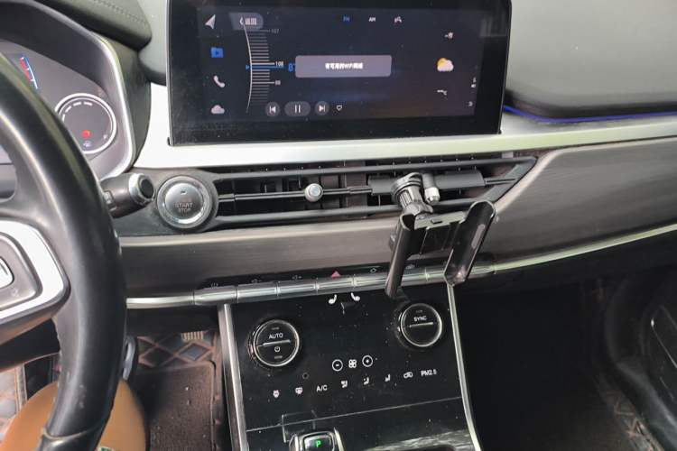 Used Chery Tiggo 8 2019 1.6 TGDI Automatic Luxury Model Audio And AC Panel