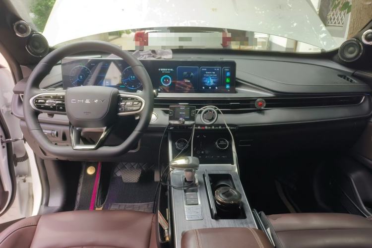 Used Chery Tiggo 8 2019 1.6 TGDI Automatic Luxury Model Center Console