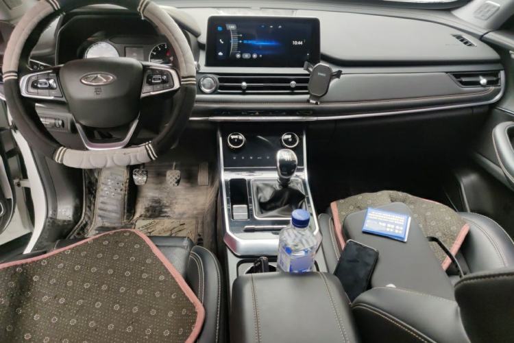 Used Chery Tiggo 8 2019 1.5 TCI Manual Elite Model Center Console