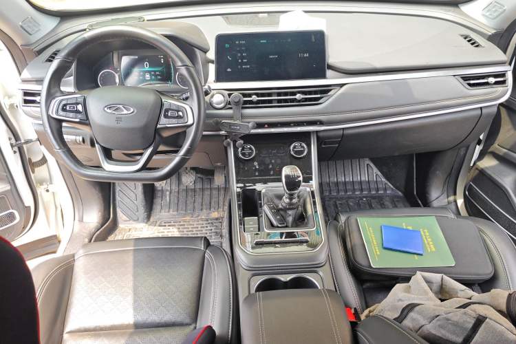 Used Chery Tiggo 8 2019 1.5 TCI Manual Elite Model Center Console