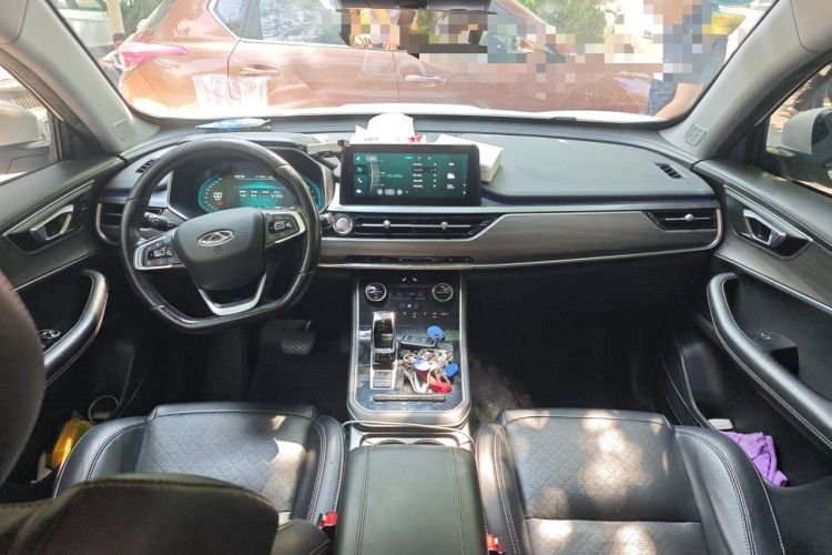 Used Chery Tiggo 8 2019 1.6 TGDI Automatic Luxury Model Center Console