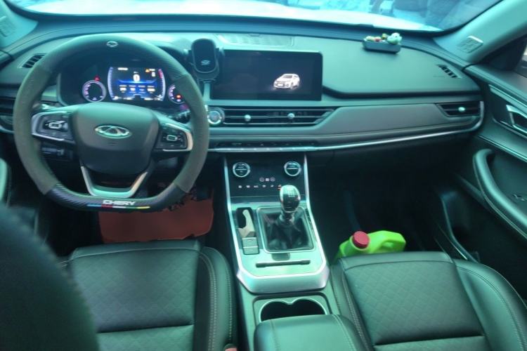Used Chery Tiggo 8 2019 1.5 TCI Manual Elite Model Center Console