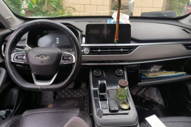 Used Chery Tiggo 8 2019 1.6 TGDI Automatic Luxury Model Center Console