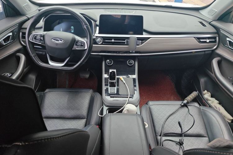 Used Chery Tiggo 8 2019 1.6 TGDI Automatic Luxury Model Center Console