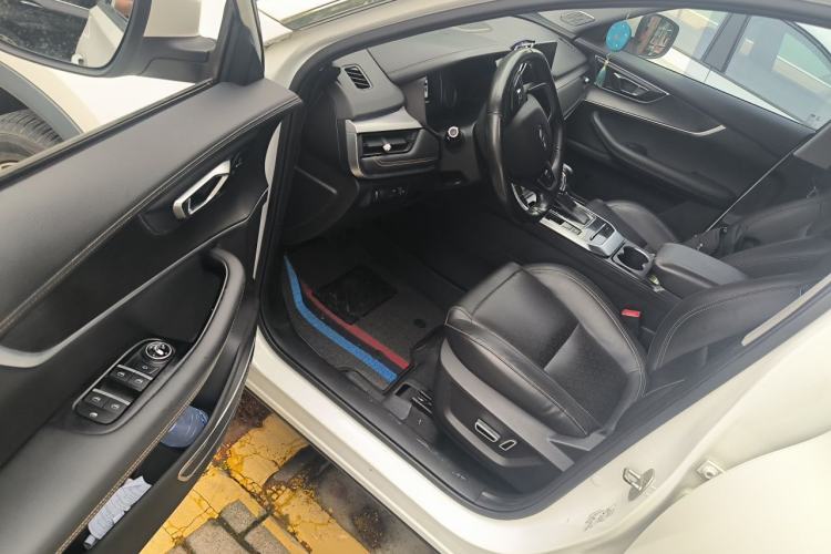Used Chery Tiggo 8 2019 1.5 TCI Automatic Elite Model Driver Seat