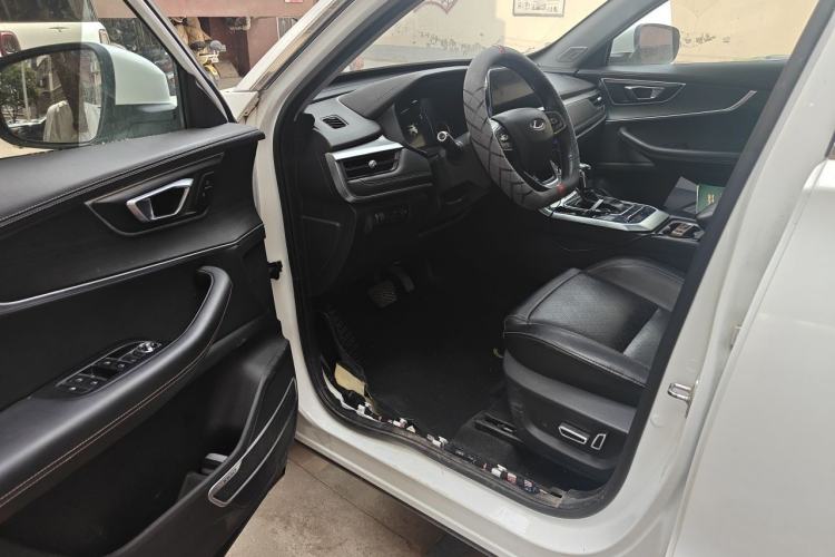 Used Chery Tiggo 8 2019 1.5 TCI Automatic Elite Model Driver Seat