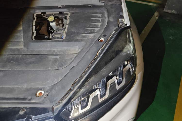Used Chery Tiggo 8 2019 1.6 TGDI Automatic Luxury Model Engine Bay Left