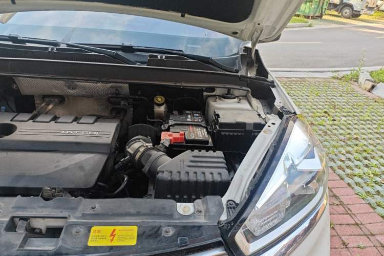 Used Chery Tiggo 8 2019 1.6 TGDI Automatic Luxury Model Engine Bay Left