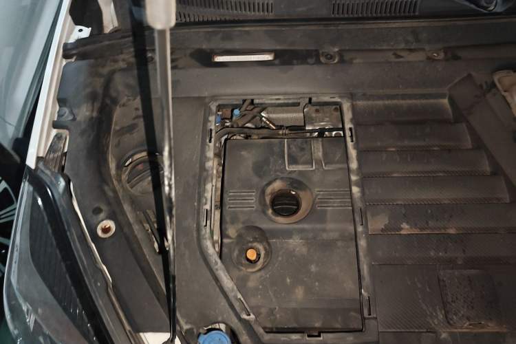 Used Chery Tiggo 8 2019 1.6 TGDI Automatic Prestige Model Engine Bay Right
