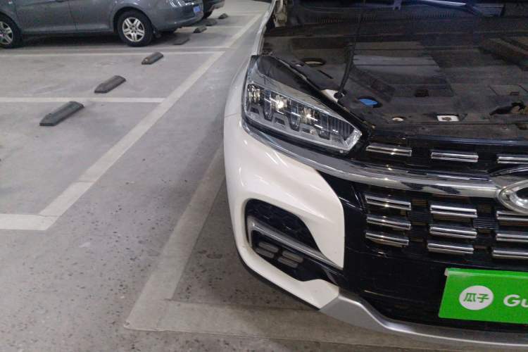Used Chery Tiggo 8 2019 1.6 TGDI Automatic Luxury Model Engine Bay Right