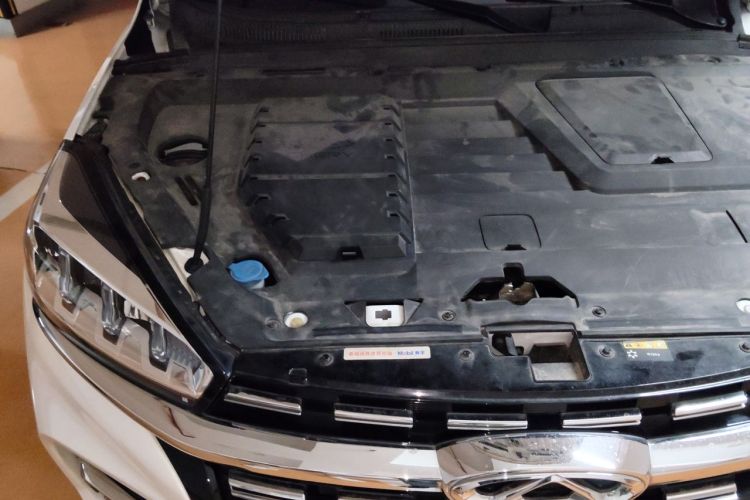 Used Chery Tiggo 8 2019 1.6 TGDI Automatic Luxury Model Engine Bay Right