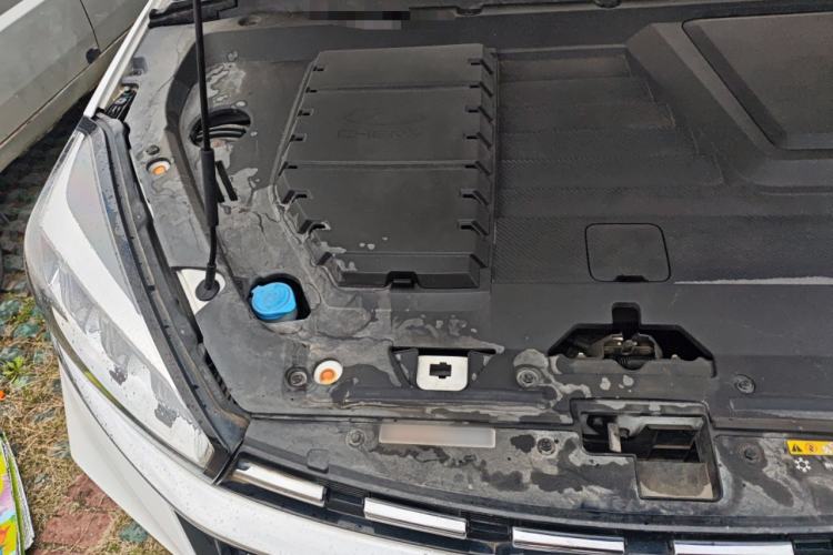 Used Chery Tiggo 8 2019 1.6 TGDI Automatic Luxury Model Engine Bay Right