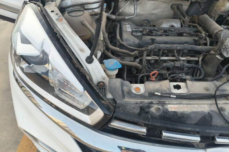 Used Chery Tiggo 8 2019 1.5 TCI Manual Elite Model Engine Bay Right