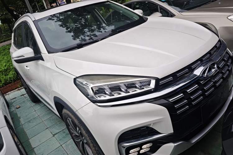 Used Chery Tiggo 8 2019 1.6 TGDI Automatic Luxury Model Front Right 45 Deg