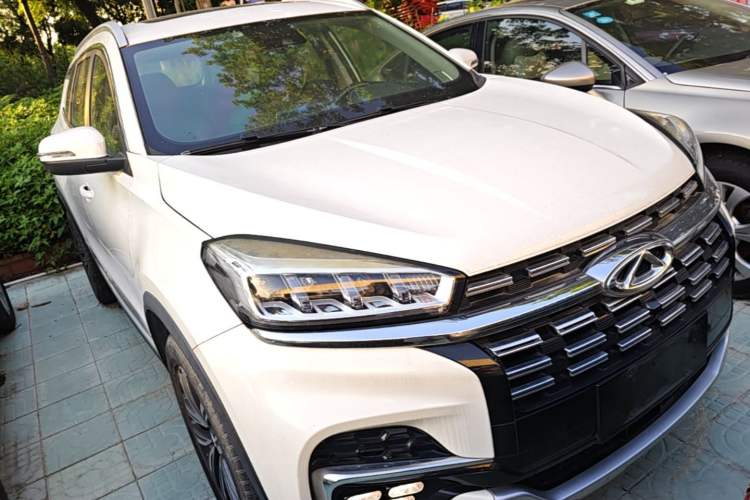 Used Chery Tiggo 8 2019 1.6 TGDI Automatic Luxury Model Front Right 45 Deg